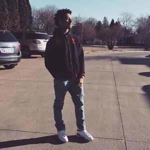 Meet your Posher, Avery